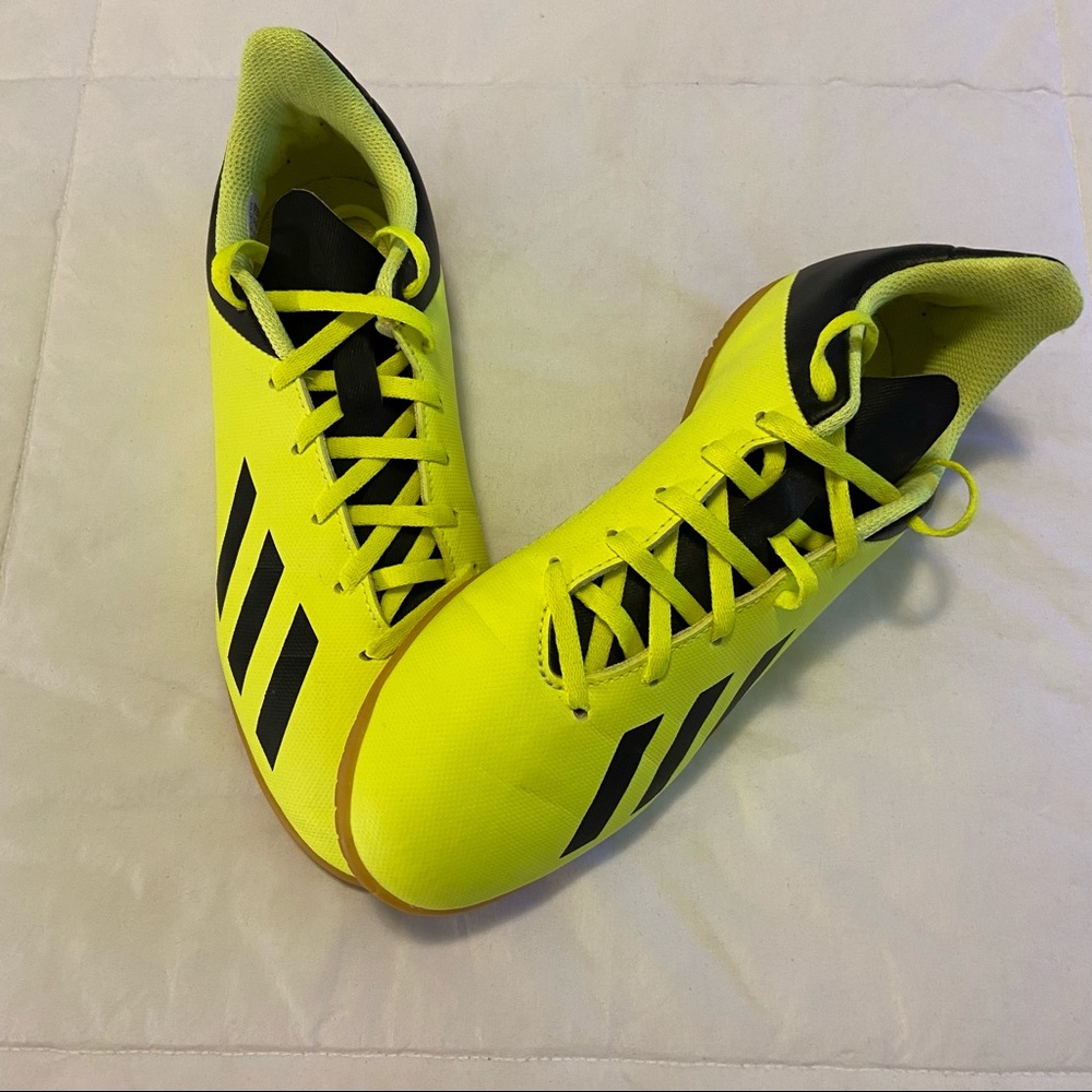 Adidas Sneakers